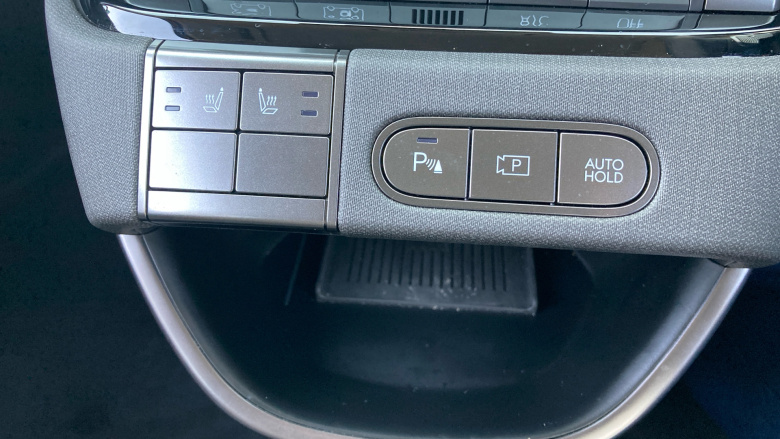 Hyundai INSTER 85kW 02 49kWh 5dr Auto Electric Hatchback